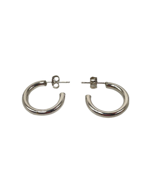 Round section hoop earrings